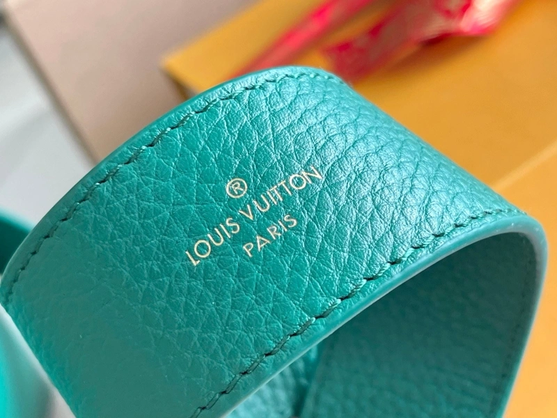 LV Capucines Bags 4233A-1261