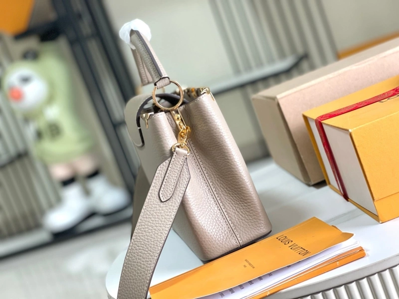 LV Capucines Bags 4233A-1267