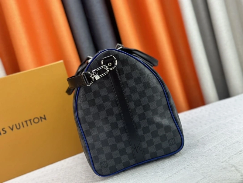 LV Travel Bags 4233A-1317