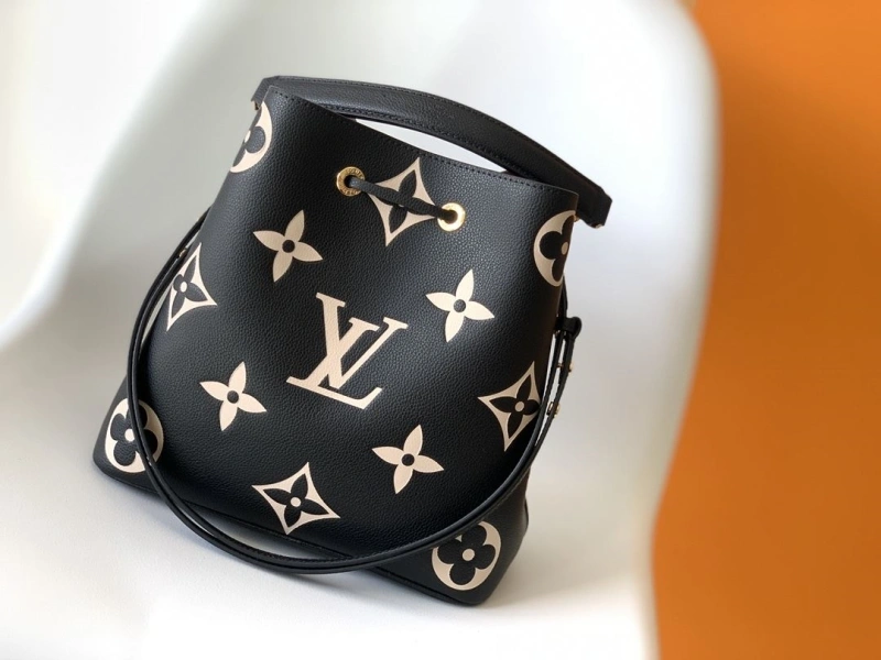 LV Bucket Bags 4233A-1553