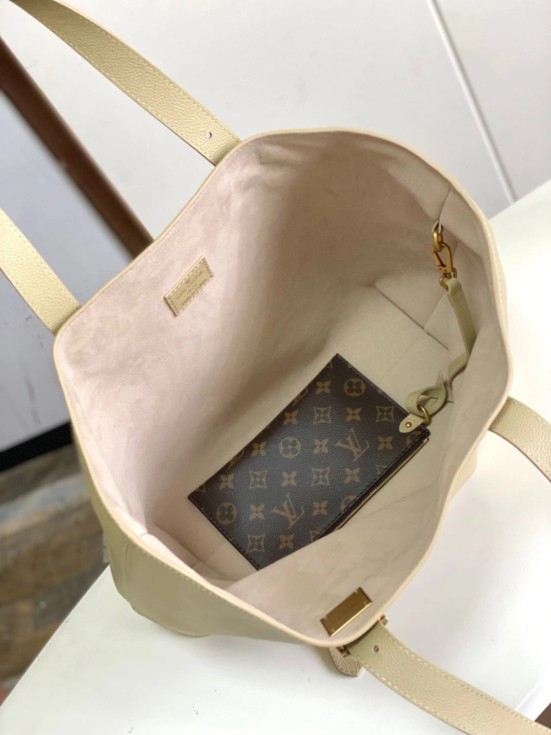 LV Bucket Bags 4233A-1723