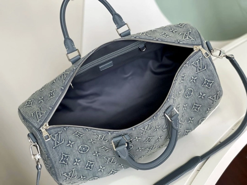 LV Travel Bags 4233A-1726