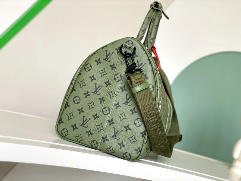 LV Travel Bags 4233A-1744