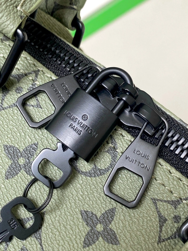 LV Travel Bags 4233A-1744