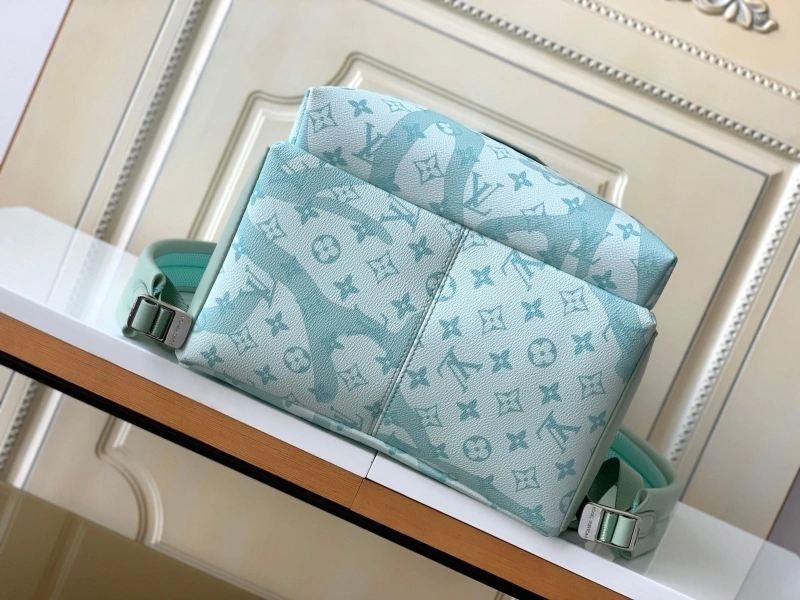 LV Backpacks 4233A-1753