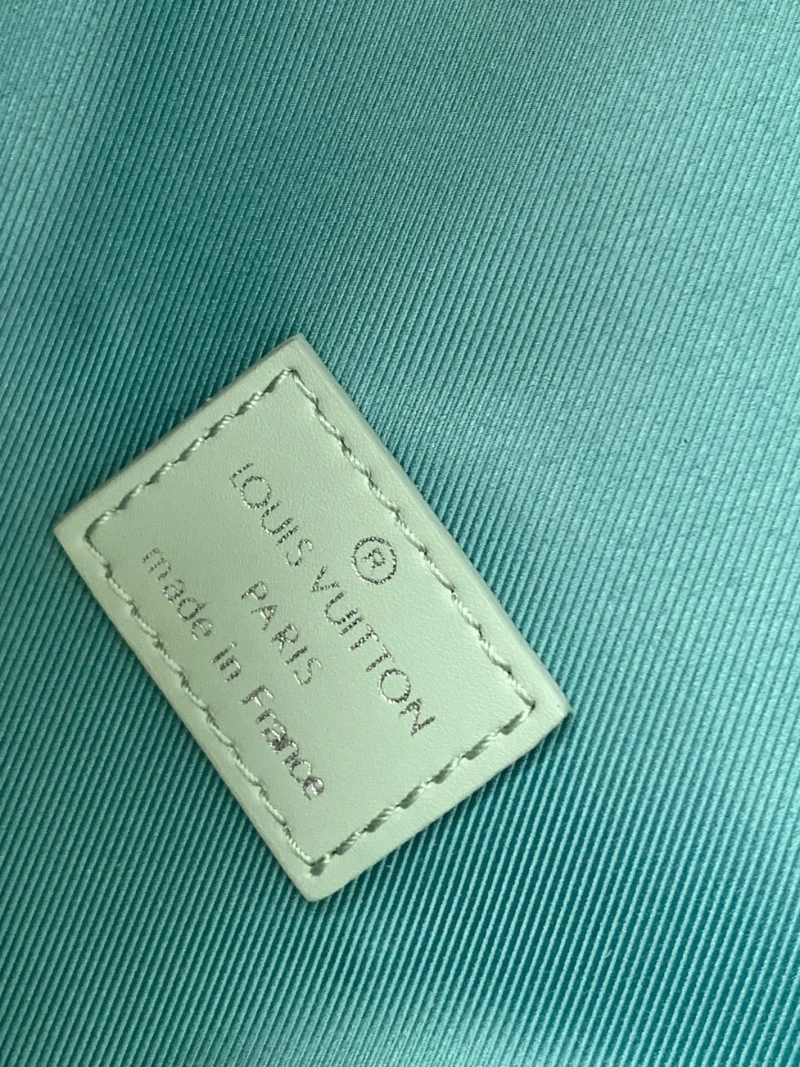 LV Backpacks 4233A-1753