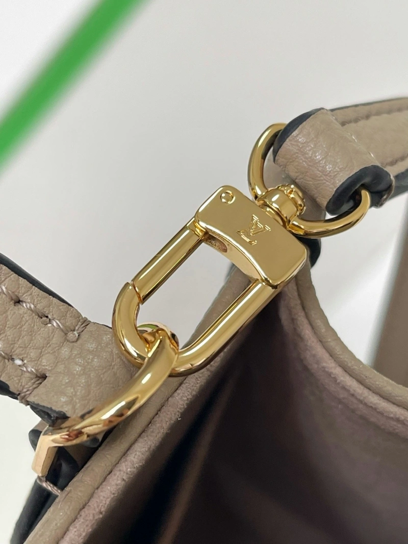 LV Shopping Bags 4233A-1757