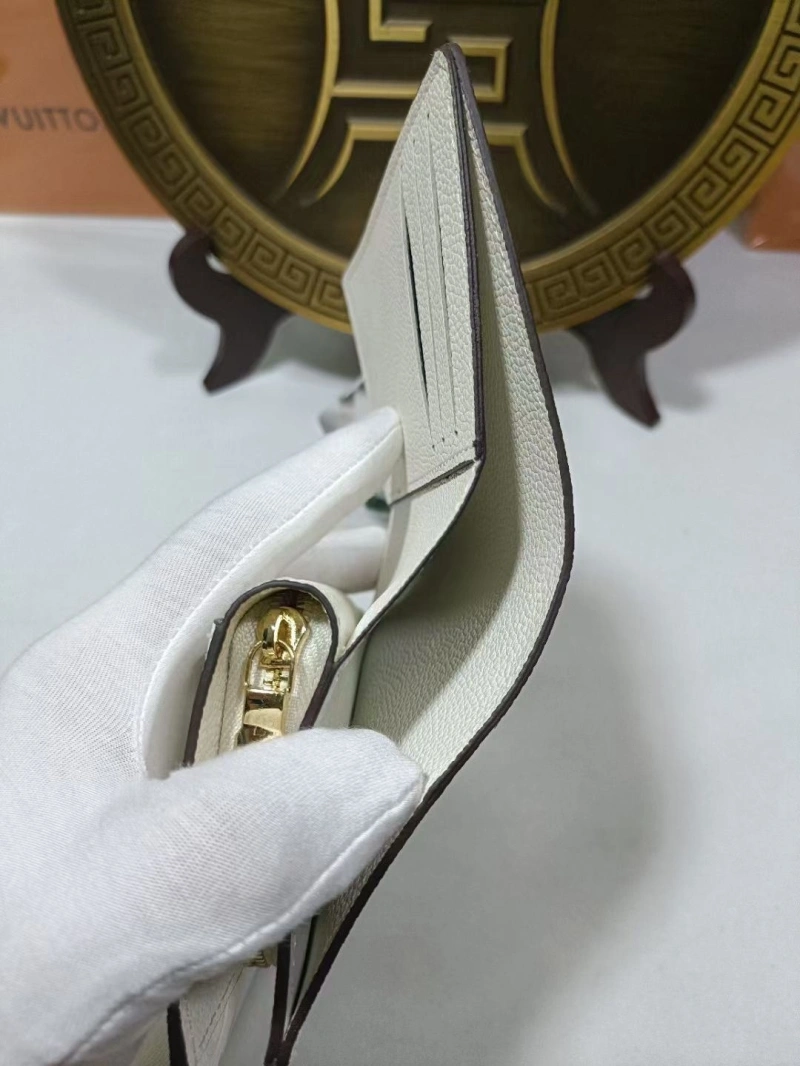 LV Wallets 4233A-2037