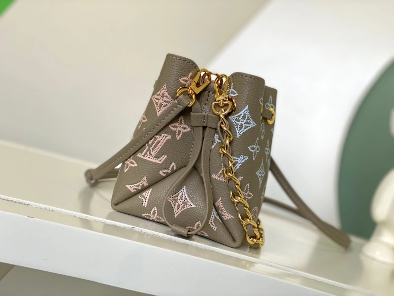 LV Bucket Bags 4233D-0005