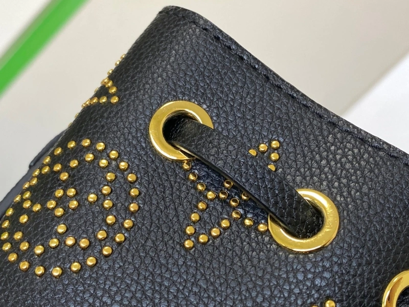 LV Bucket Bags 4233D-0006