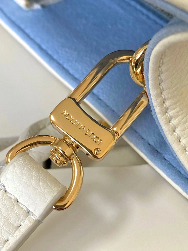 LV Shopping Bags 4233D-0007