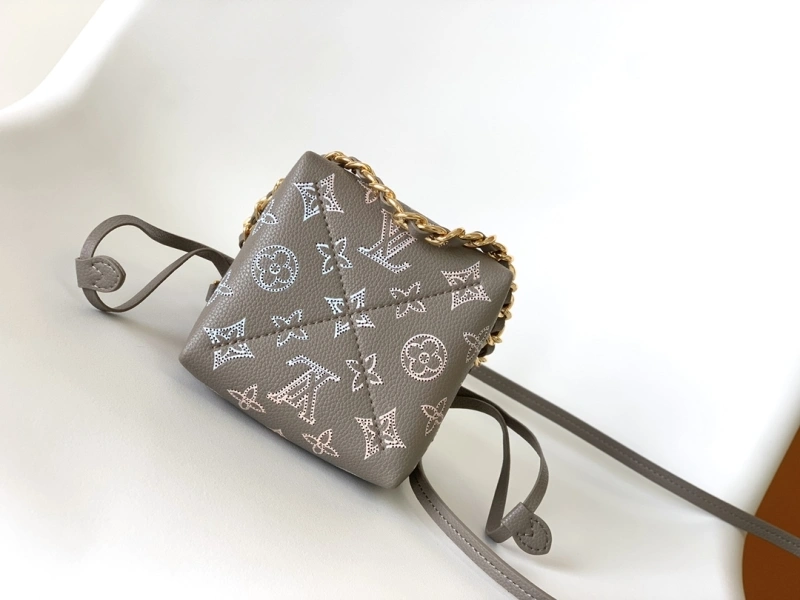 LV Bucket Bags 4233D-0037
