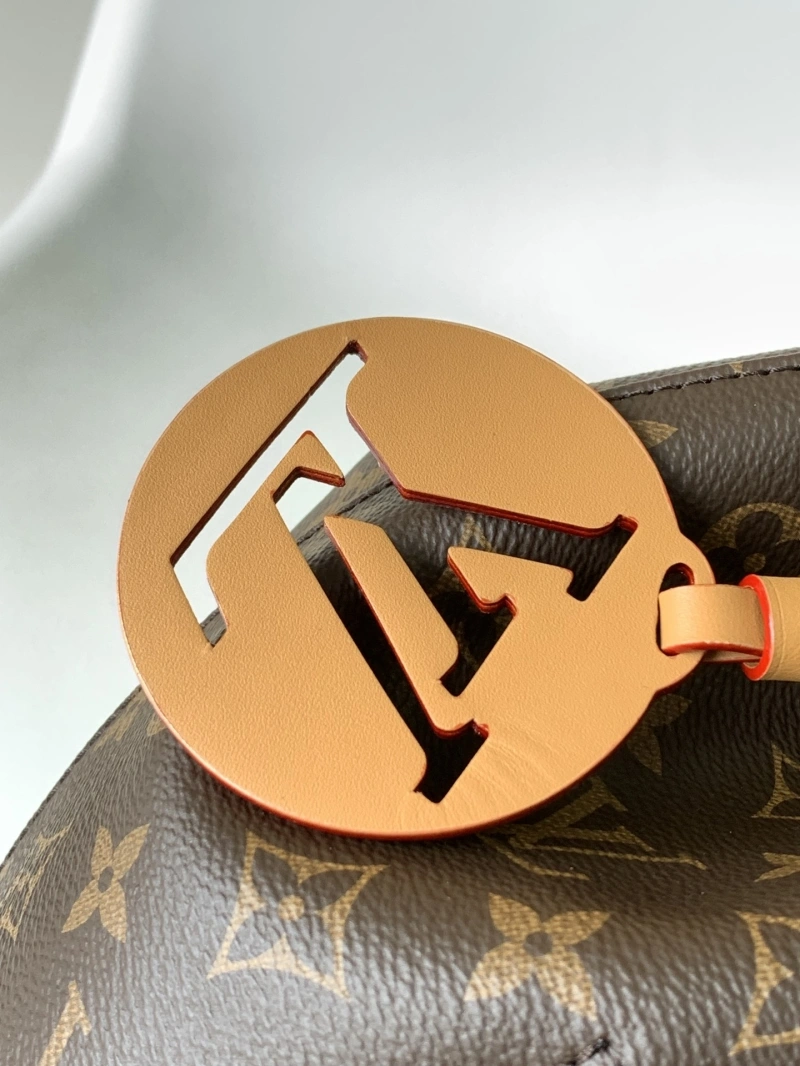 LV Backpacks 4233D-0057