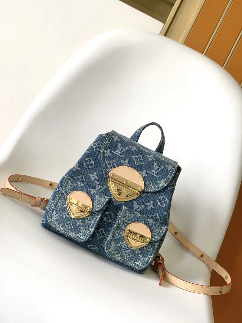 LV Backpacks 4233D-0083