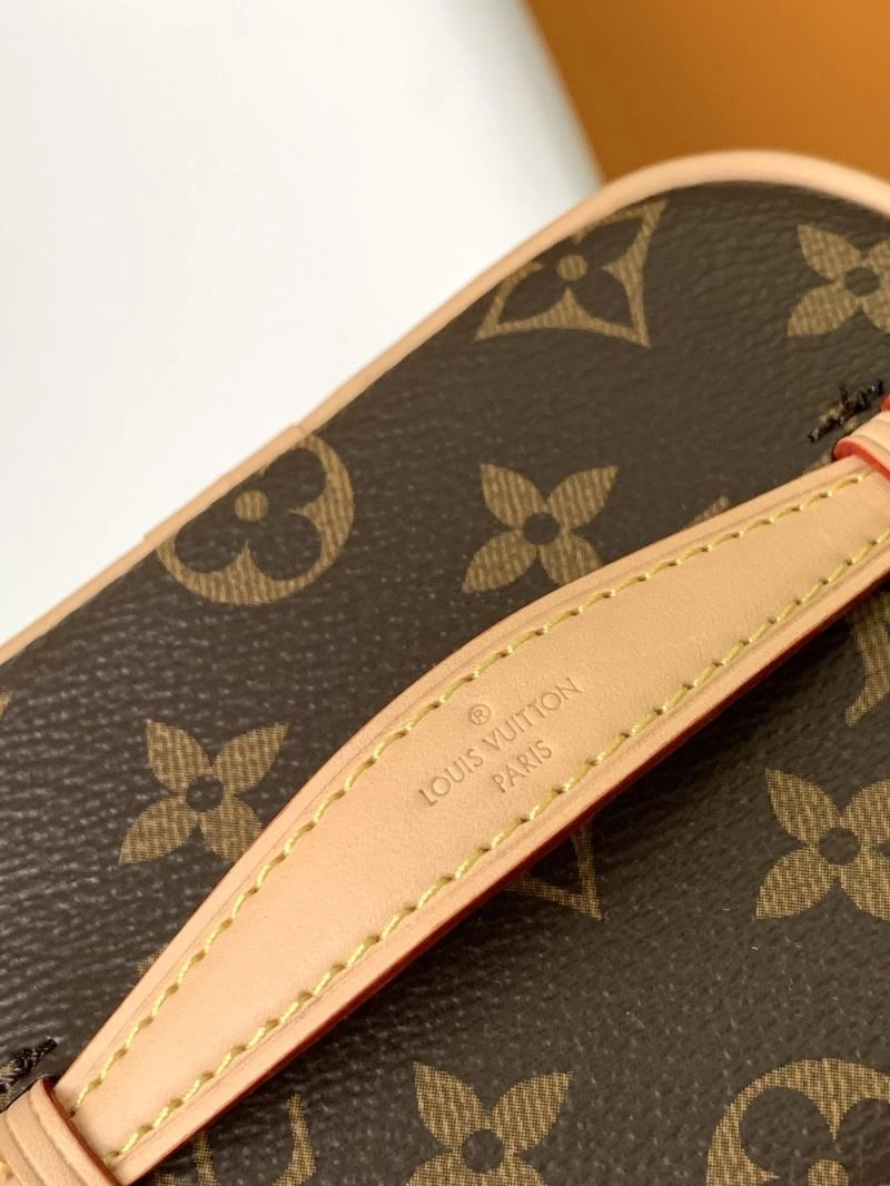 LV Cosmetic Bags 4233F-0104