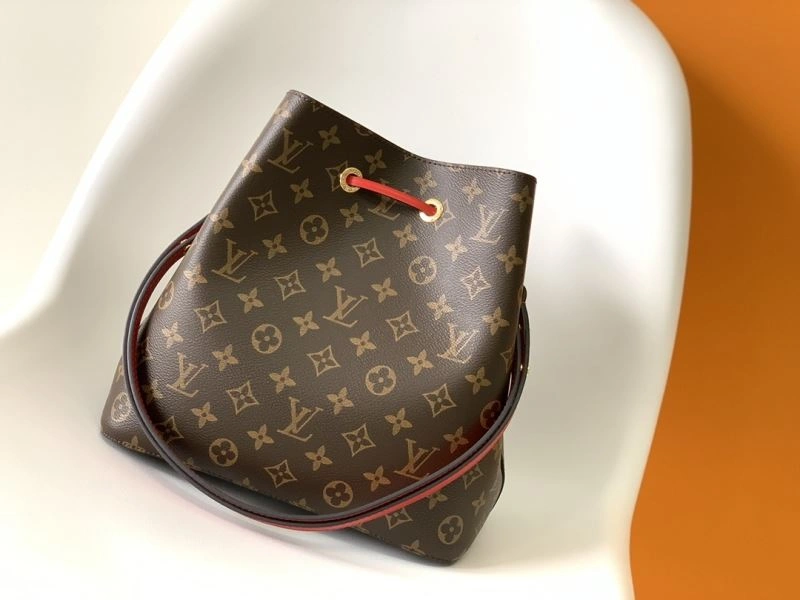 LV Bucket Bags 4233F-0108
