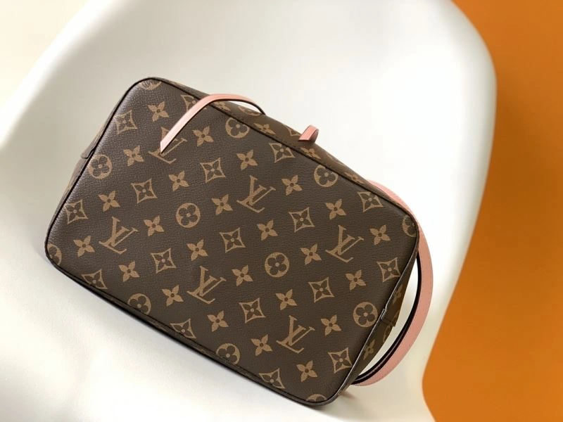 LV Bucket Bags 4233F-0110