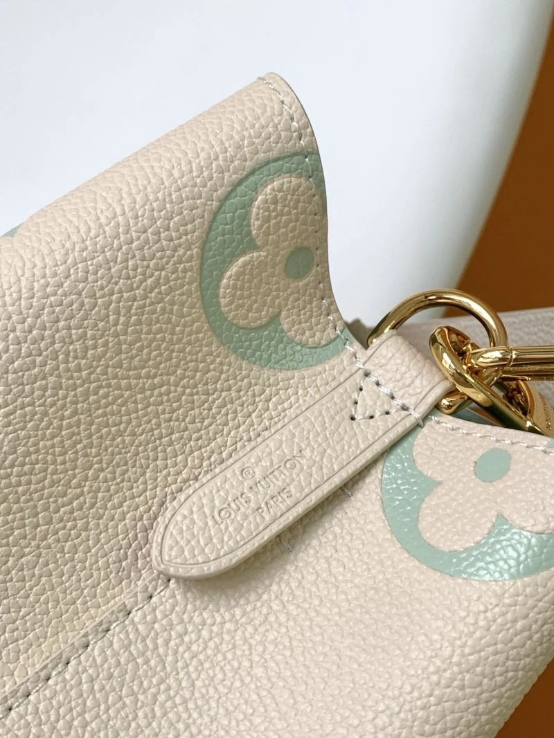 LV Bucket Bags 4233F-0124