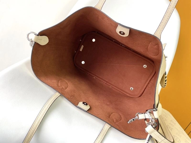 LV Shopping Bags 4233F-0179