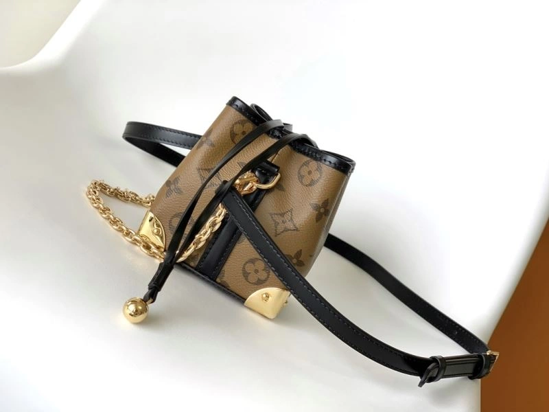 LV Bucket Bags 4233F-0200