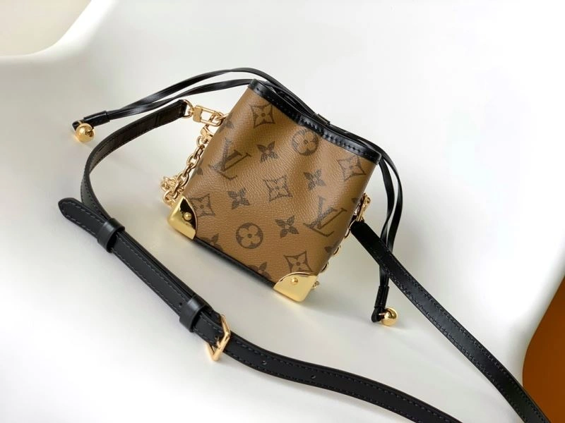 LV Bucket Bags 4233F-0200