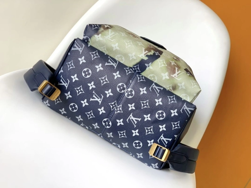 LV Backpacks 4233G-0057