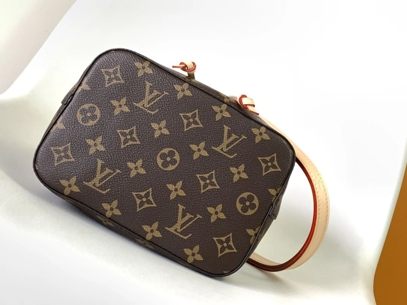 LV Bucket Bags 4233G-0066