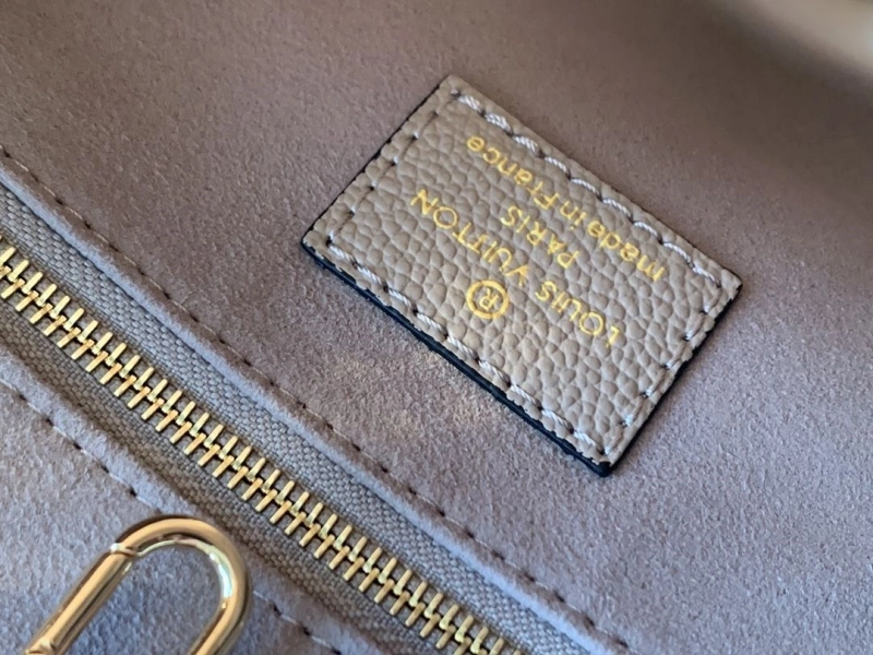 LV Shopping Bags 4233G-0080