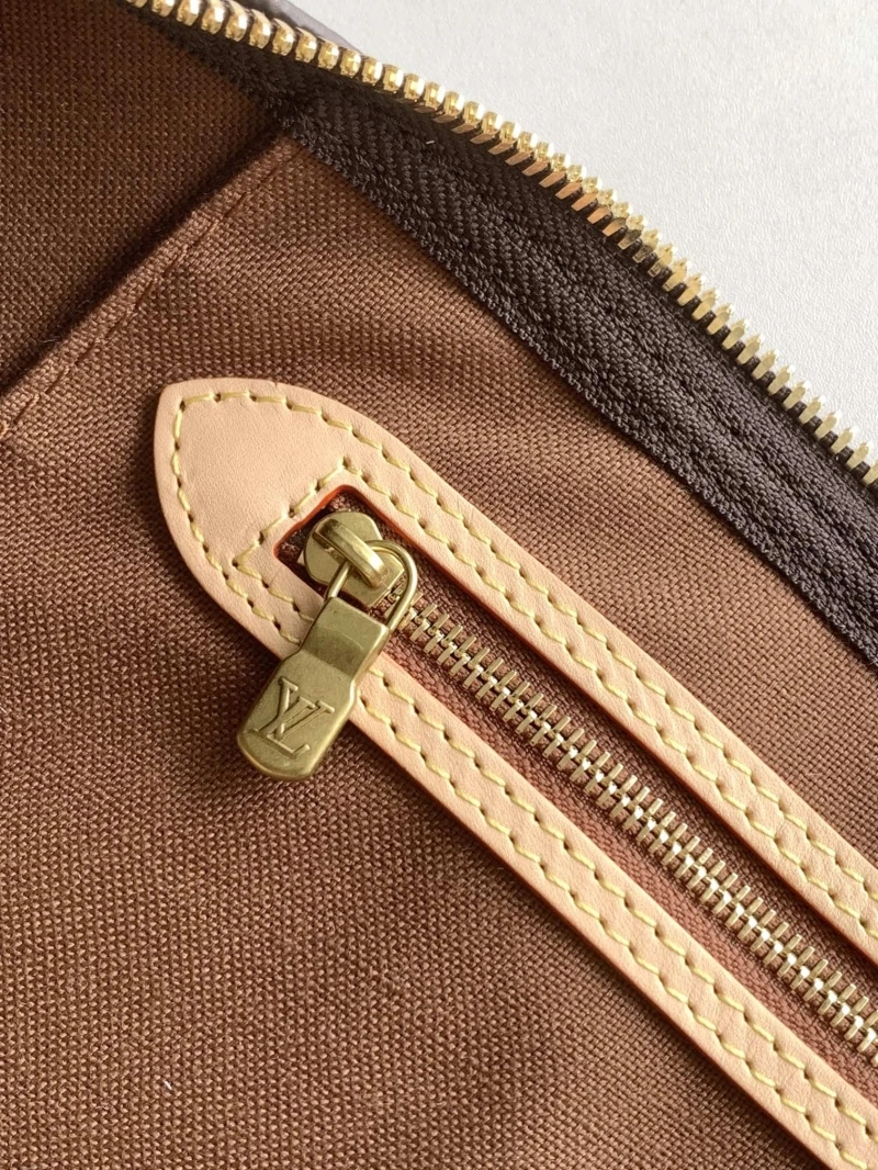 LV Travel Bags 4233G-0098