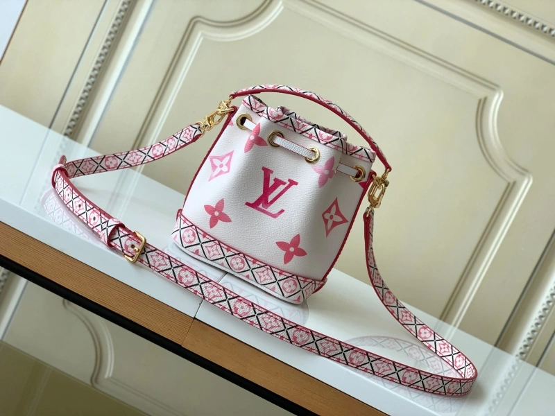 LV Bucket Bags 4233G-0131