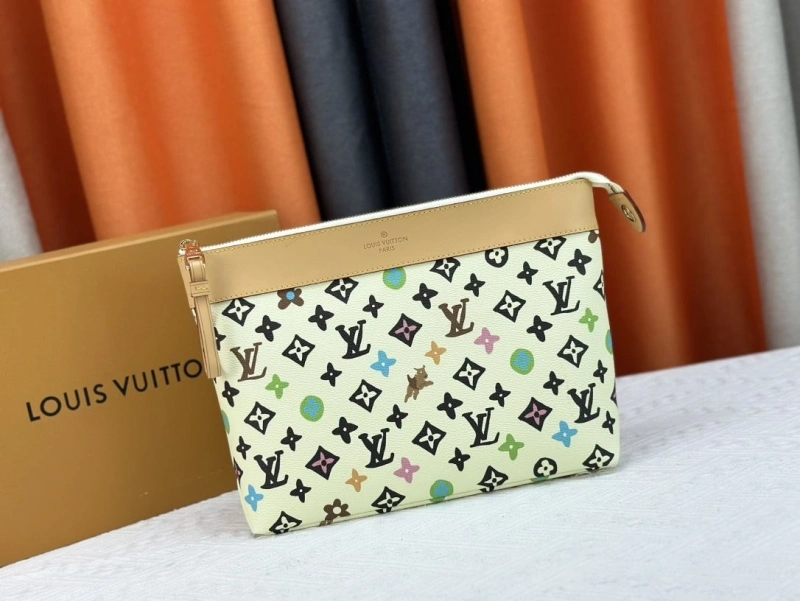 LV Wallets 4233G-0395