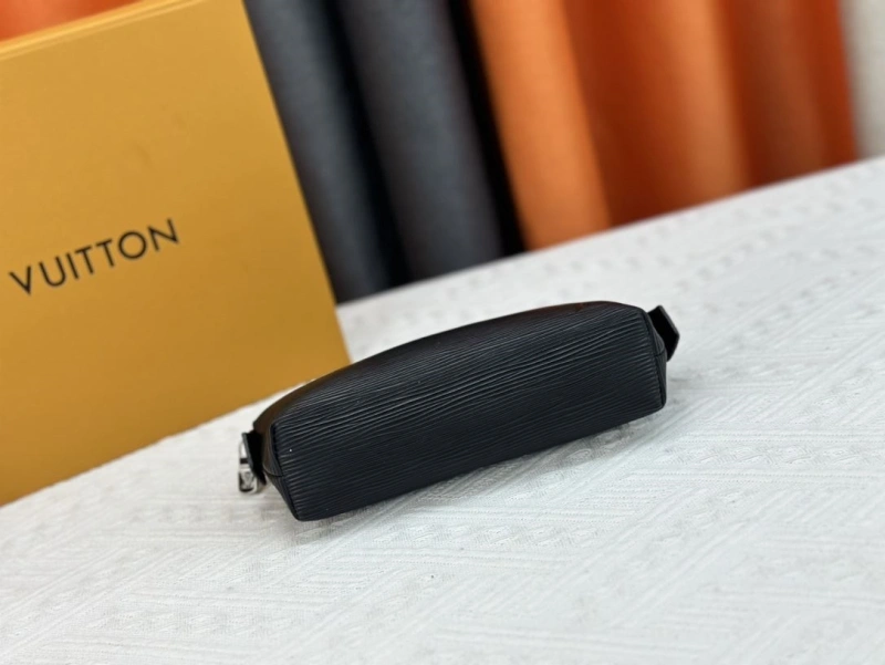 LV Clutch Bags 4233G-0428