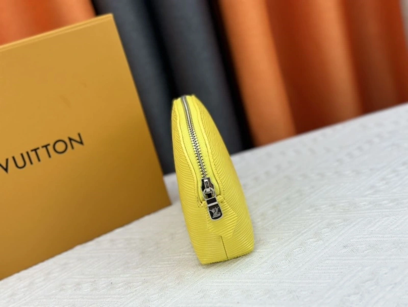 LV Clutch Bags 4233G-0429