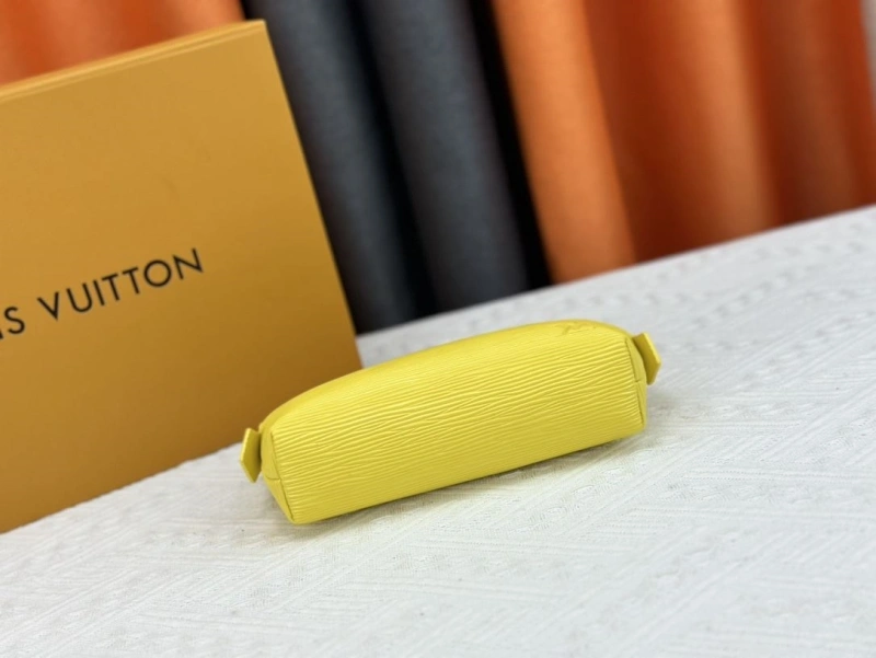 LV Clutch Bags 4233G-0429