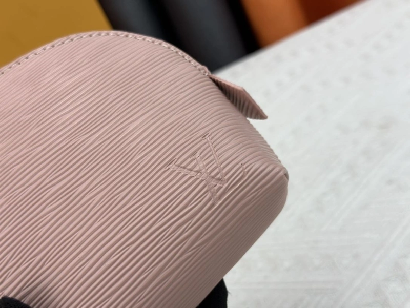 LV Clutch Bags 4233G-0430