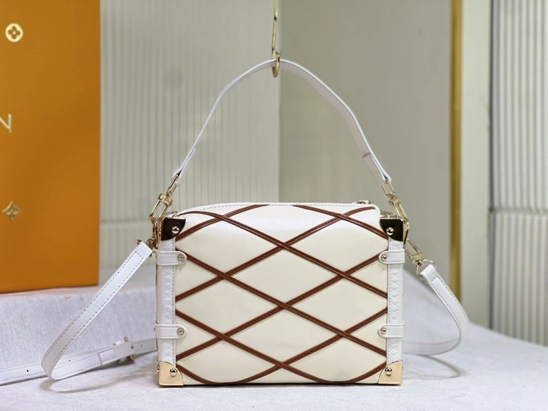 LV Box Bags 4233G-0488