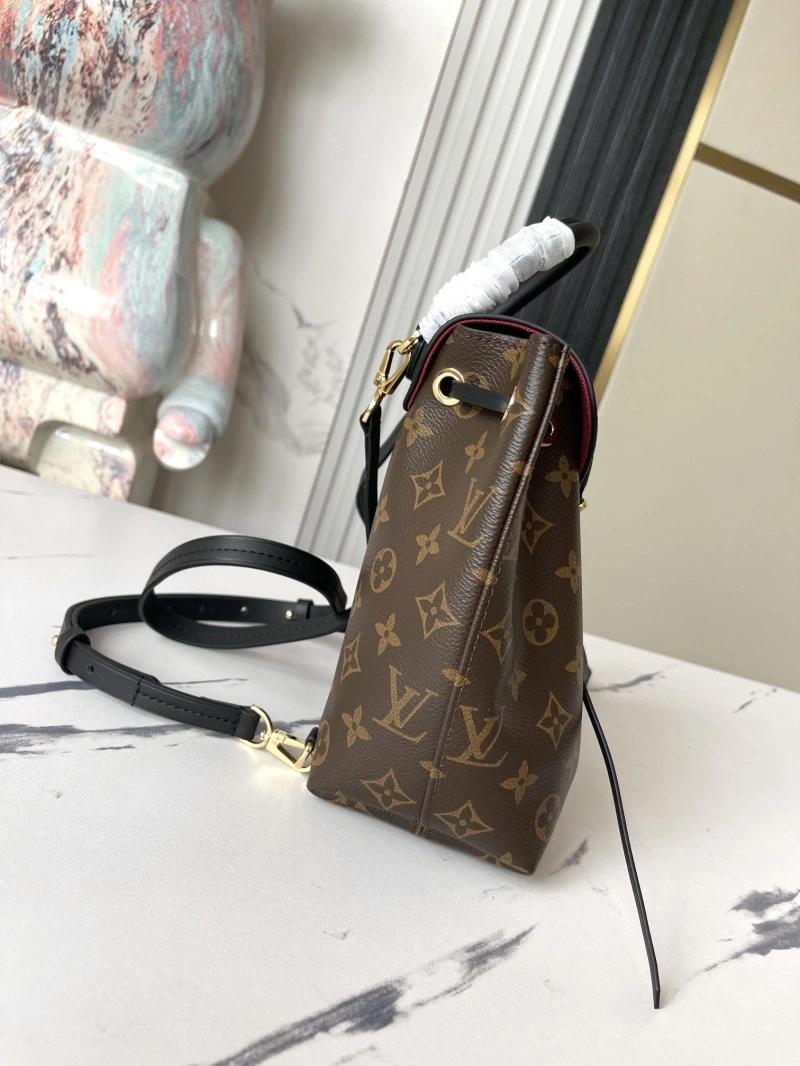 LV Backpacks 4233G-0789