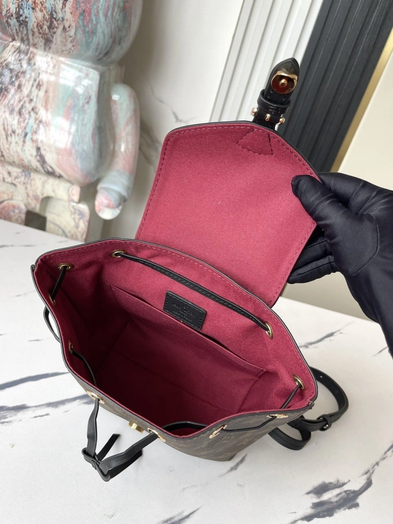 LV Backpacks 4233G-0789