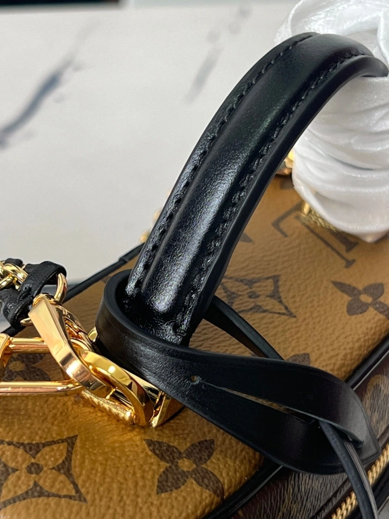 LV Cosmetic Bags 4233G-0810