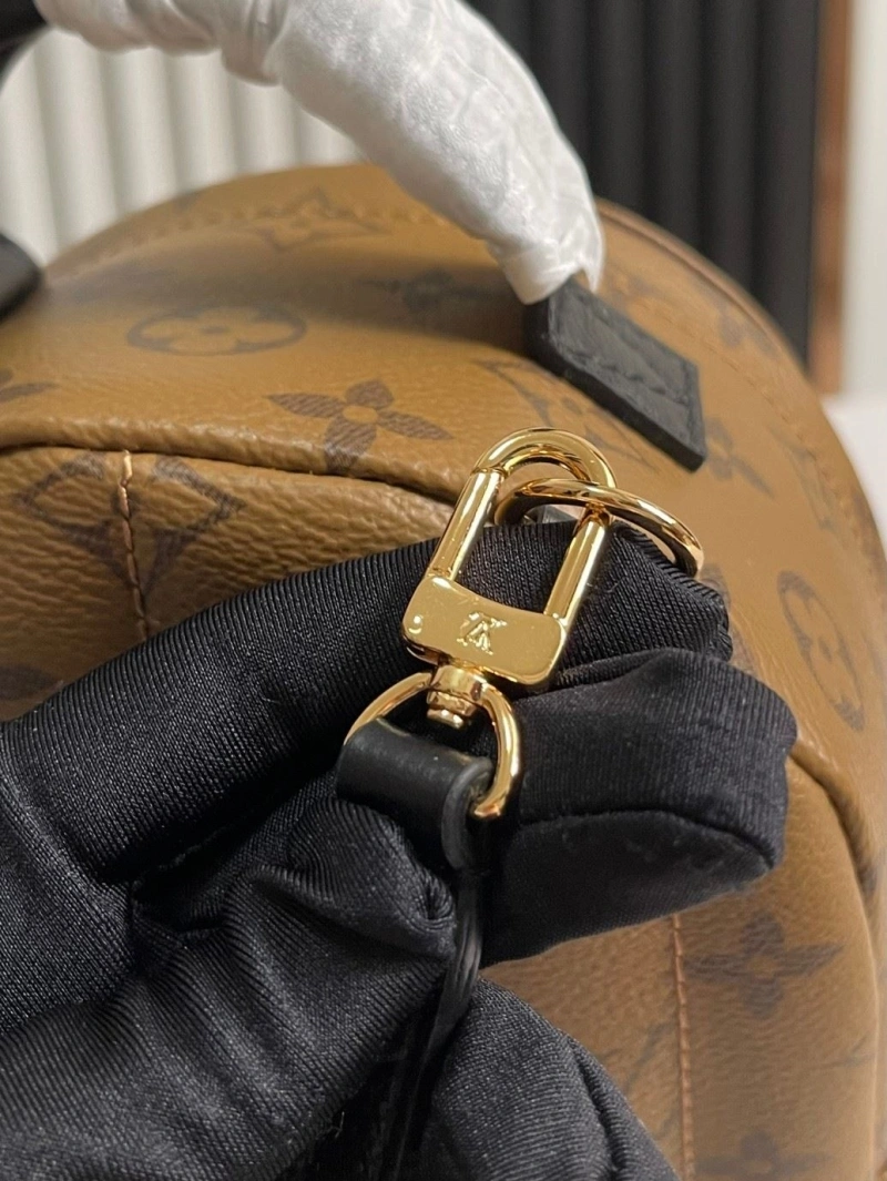 LV Backpacks 4233G-0818