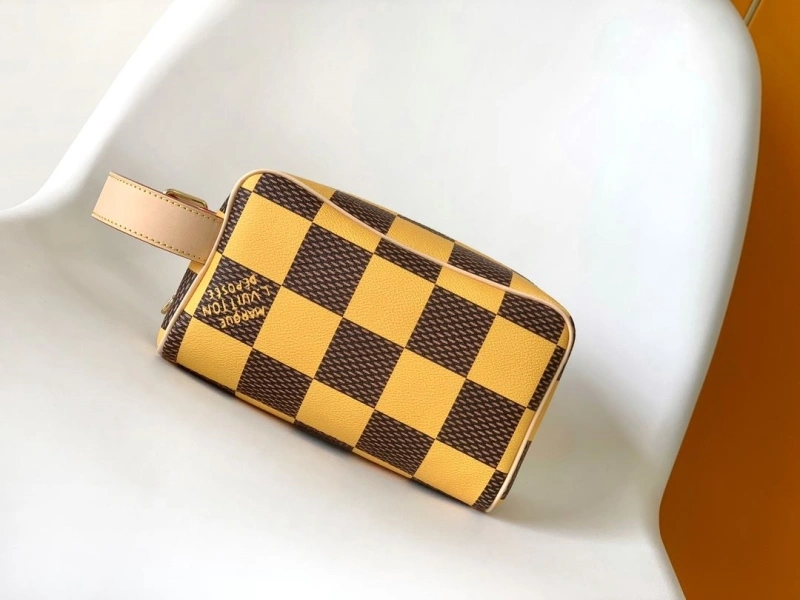 LV Cosmetic Bags 4233G-1074