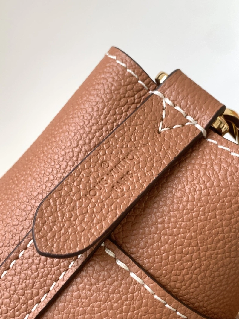 LV Shopping Bags 4233H-0031