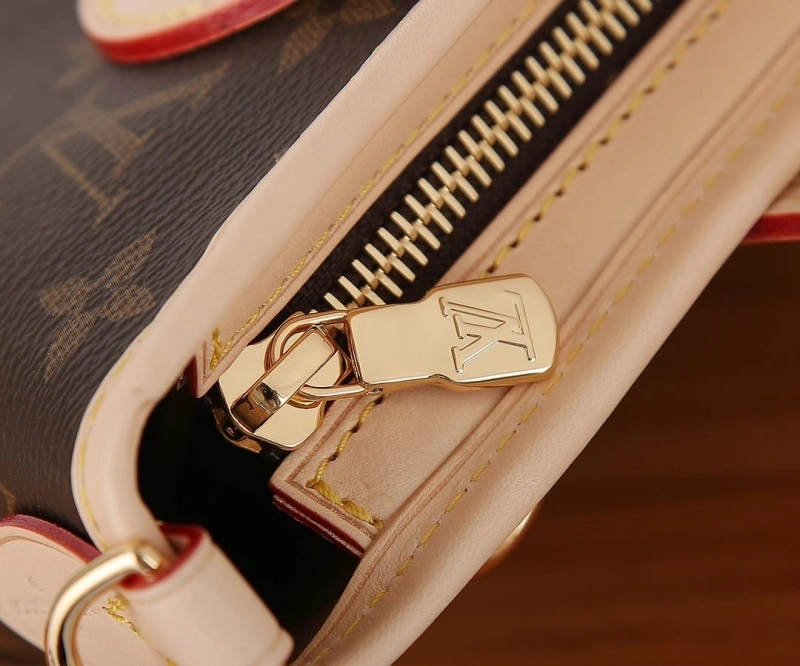 LV Shopping Bags 4233H-0046