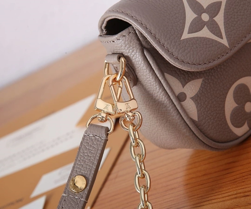 LV Satchel bags 4233H-0092