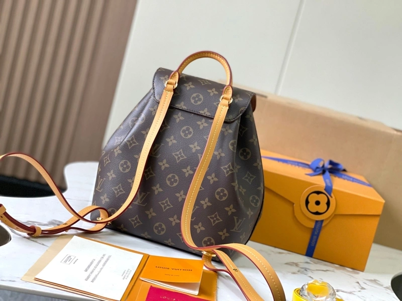 LV Backpacks 4233H-0251
