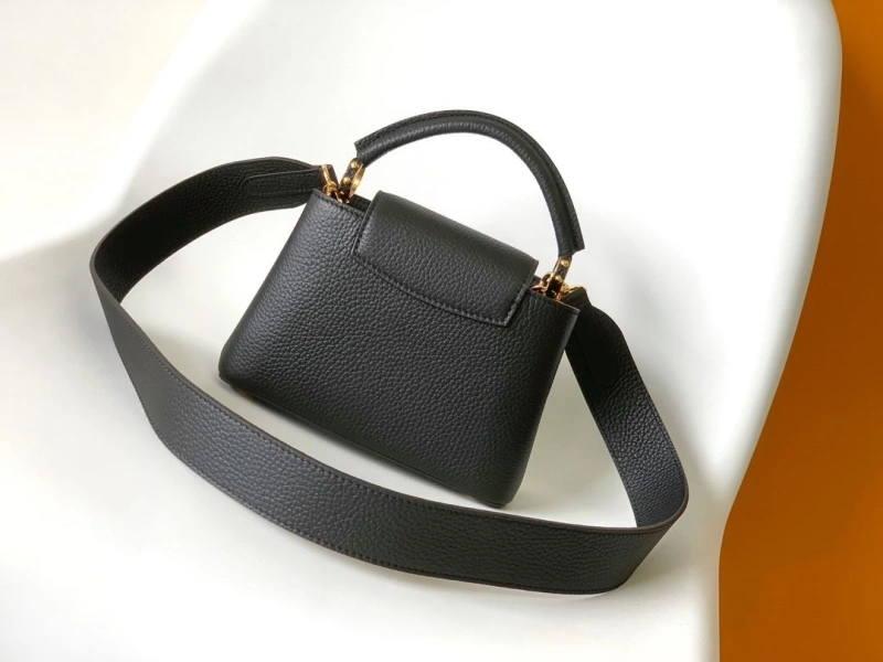 LV Capucines Bags 4233H-0285