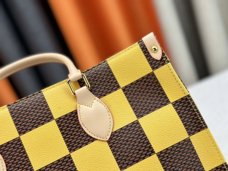 LV Shopping Bags 4233H-0304