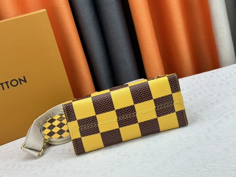 LV Shopping Bags 4233H-0306