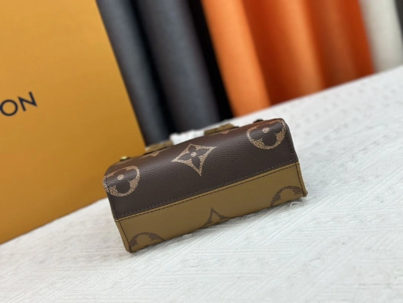 LV Shopping Bags 4233H-0323