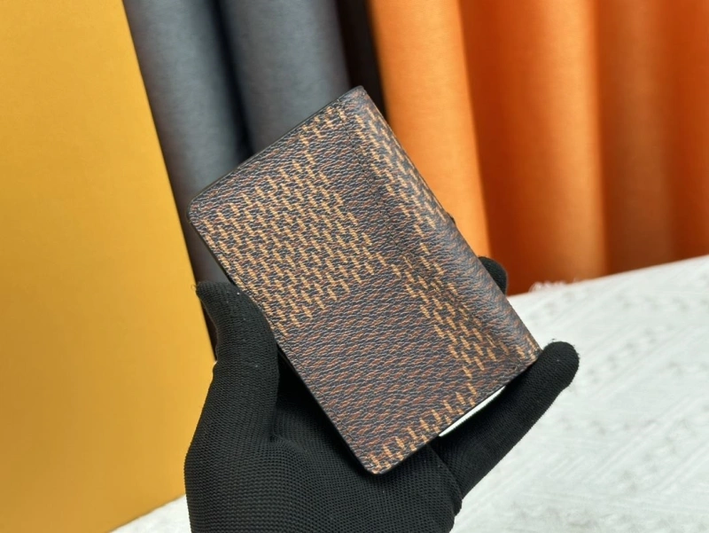 LV Wallets 4233H-0355